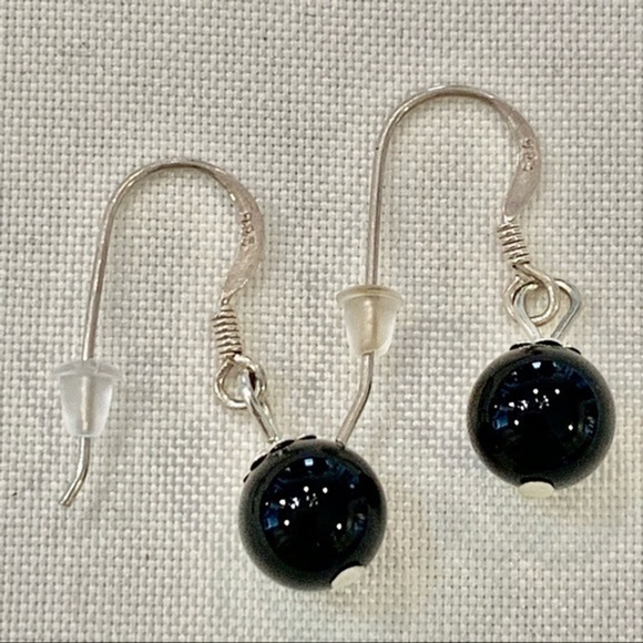 Sterling silver wire hook simple onyx stone bead dangle drop earrings - Picture 1 of 6